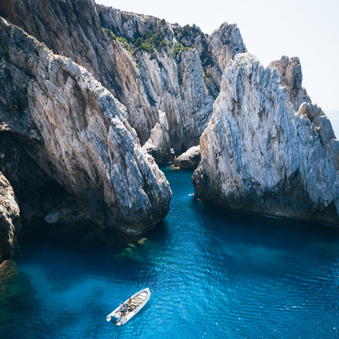 Galleria Henry e tour in gommone da Buggerru a Porto Flavia